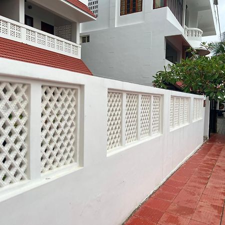 Buddha Beach Hotel Ковалам Экстерьер фото