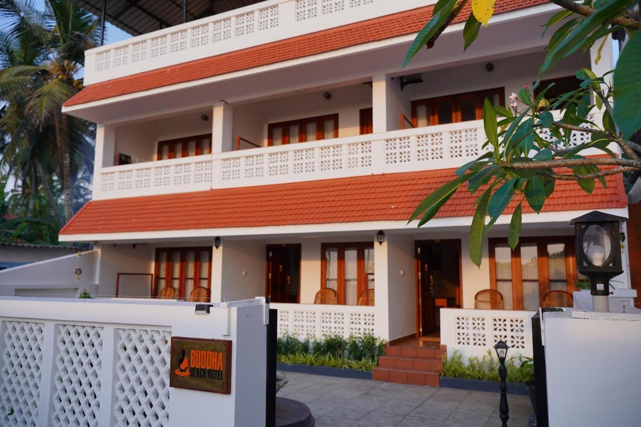 Buddha Beach Hotel Ковалам Экстерьер фото