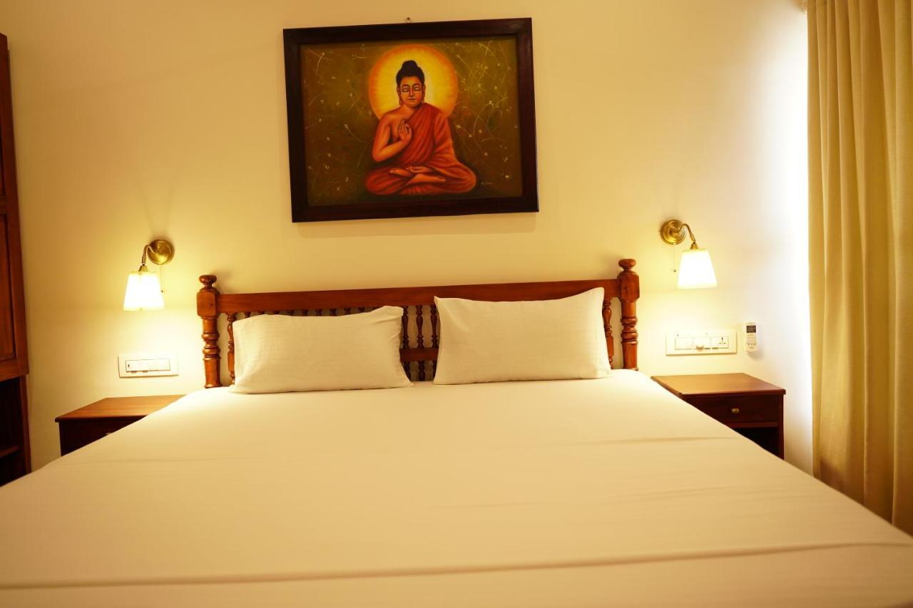 Buddha Beach Hotel Ковалам Экстерьер фото