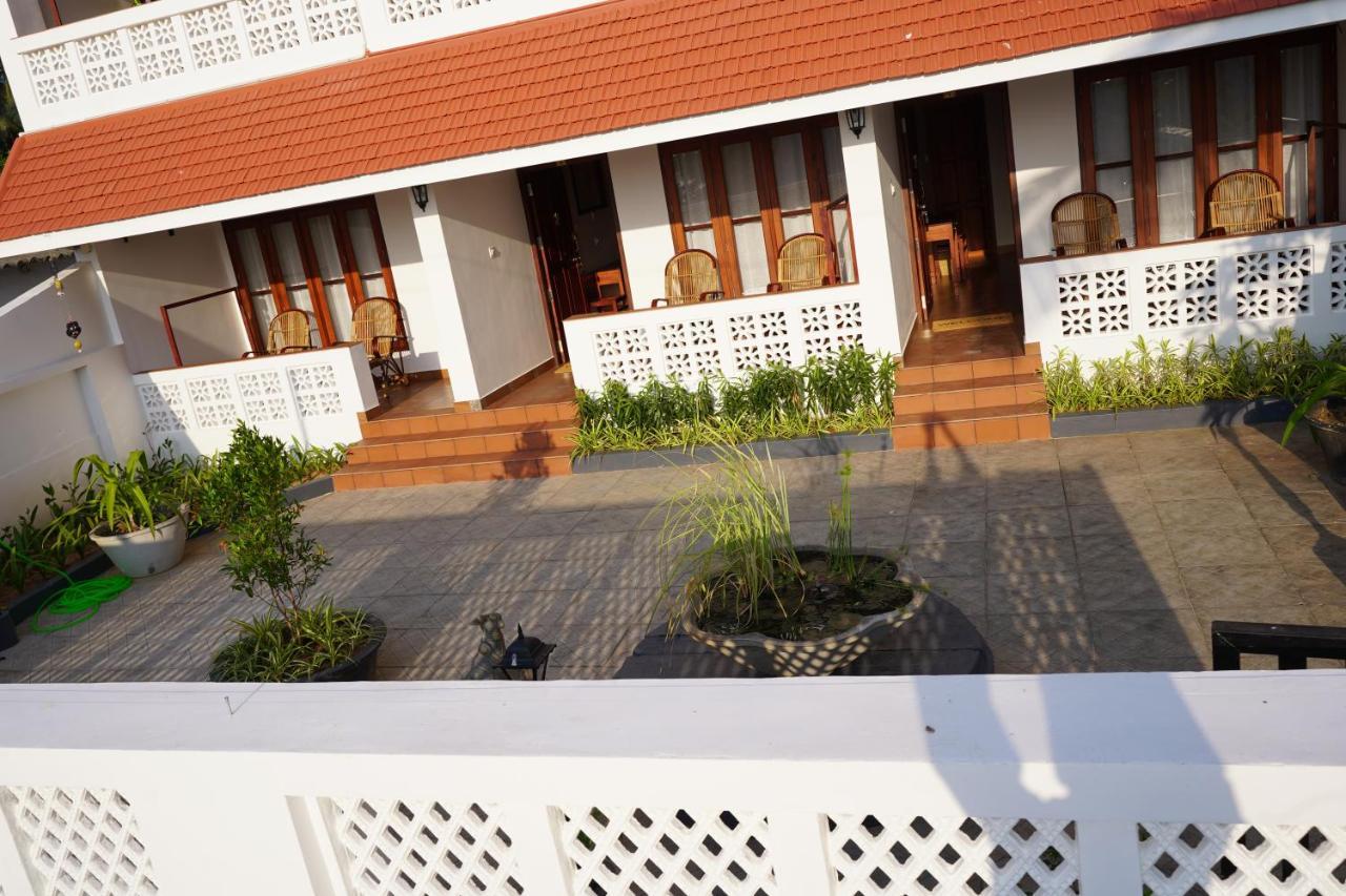 Buddha Beach Hotel Ковалам Экстерьер фото