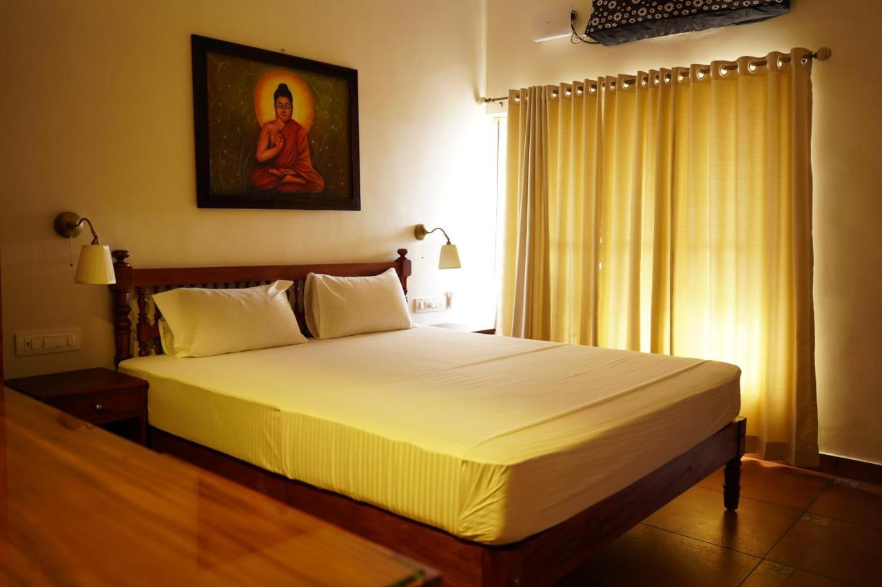 Buddha Beach Hotel Ковалам Экстерьер фото