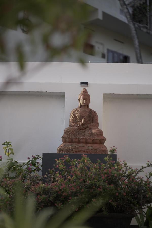 Buddha Beach Hotel Ковалам Экстерьер фото