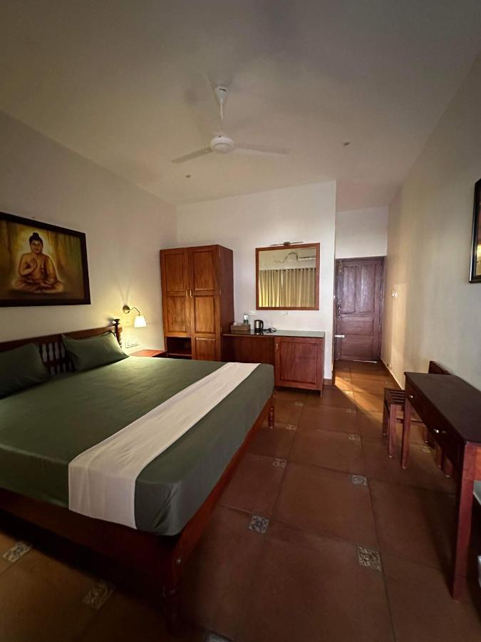 Buddha Beach Hotel Ковалам Экстерьер фото