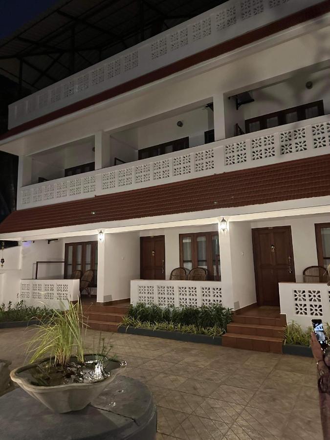 Buddha Beach Hotel Ковалам Экстерьер фото