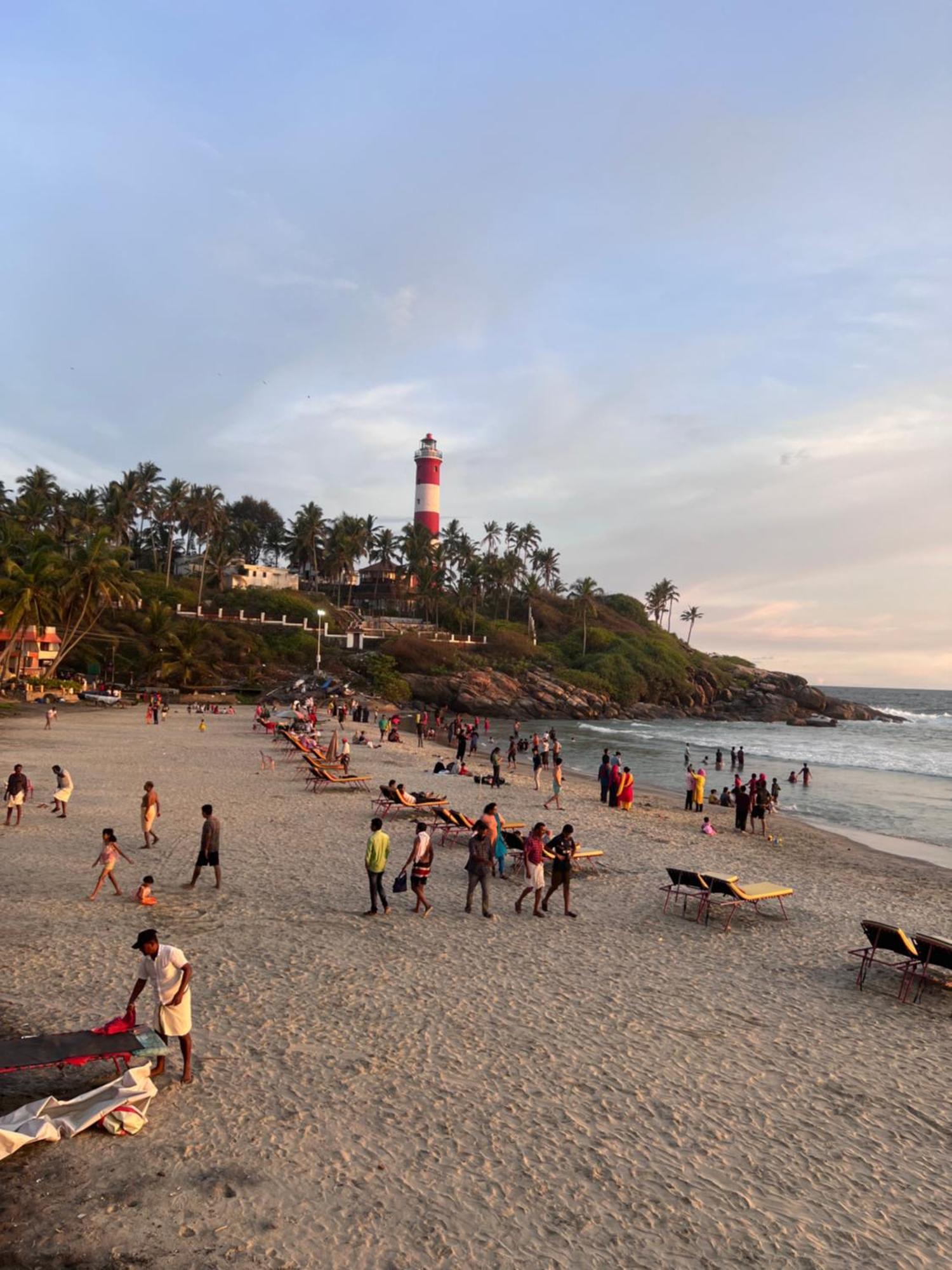Buddha Beach Hotel Ковалам Экстерьер фото