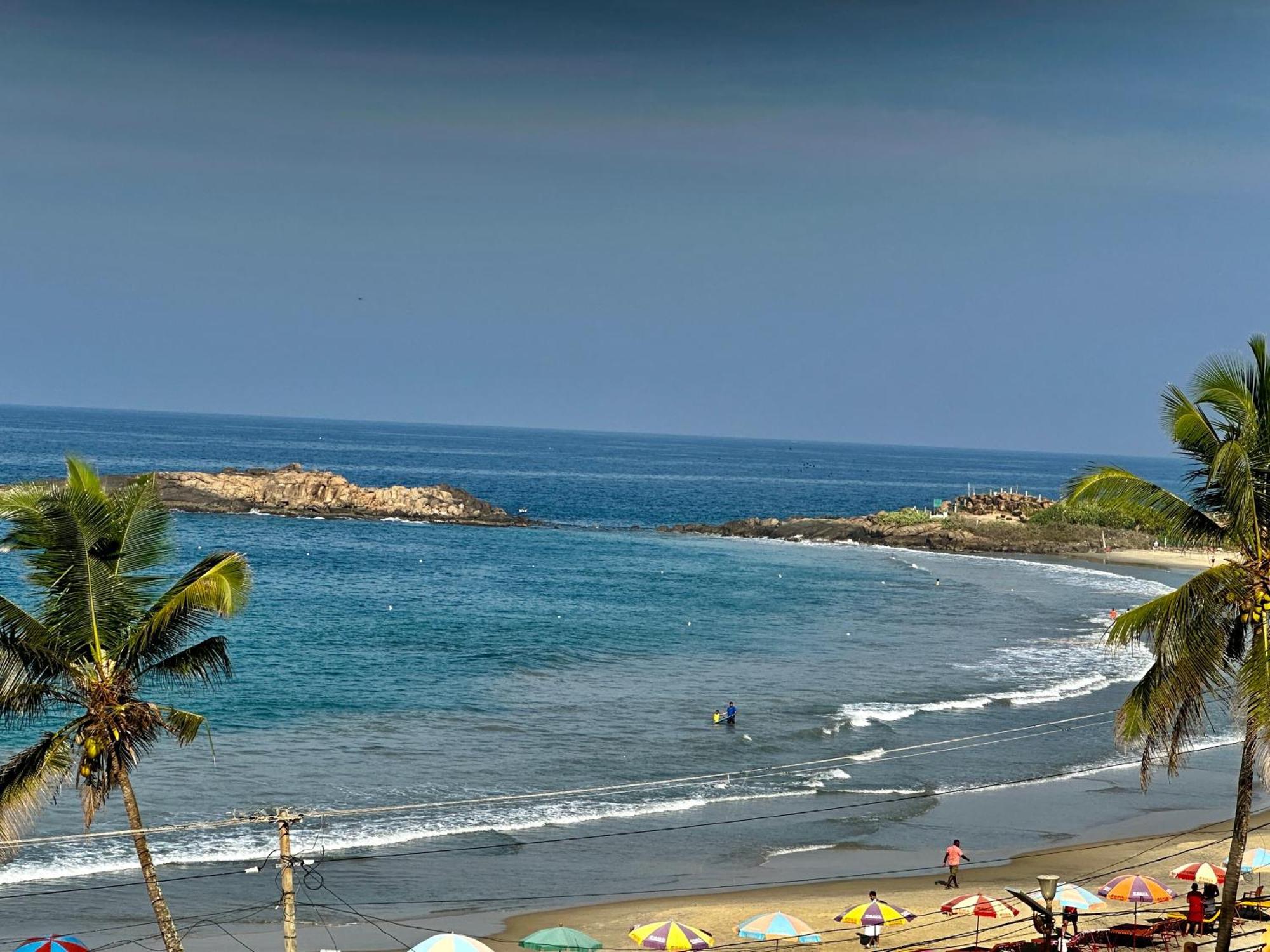 Buddha Beach Hotel Ковалам Экстерьер фото